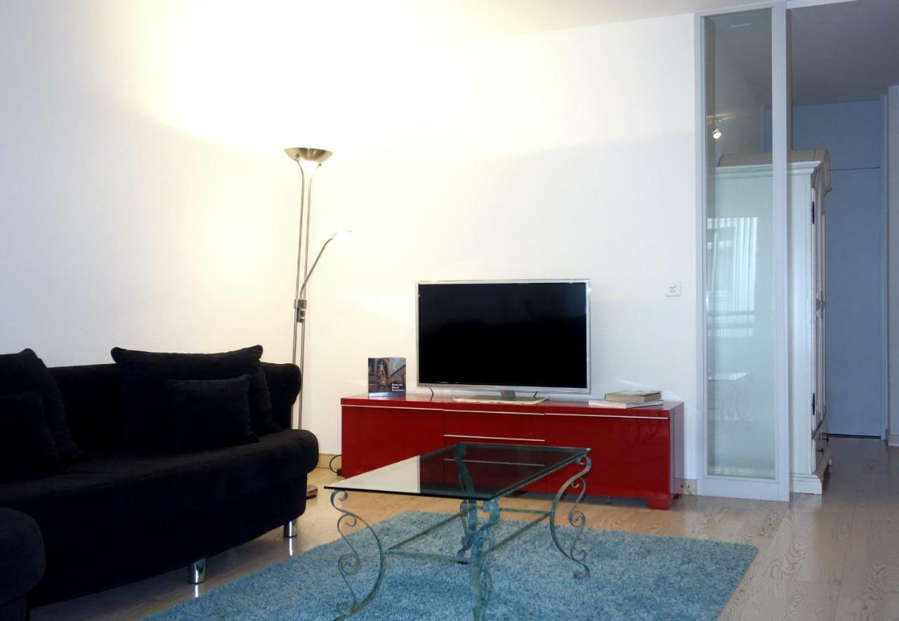 Exclusive Central Apartment Basel Bagian luar foto