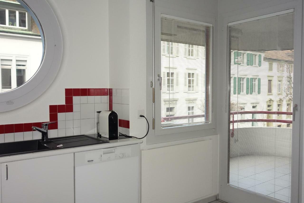 Exclusive Central Apartment Basel Bagian luar foto