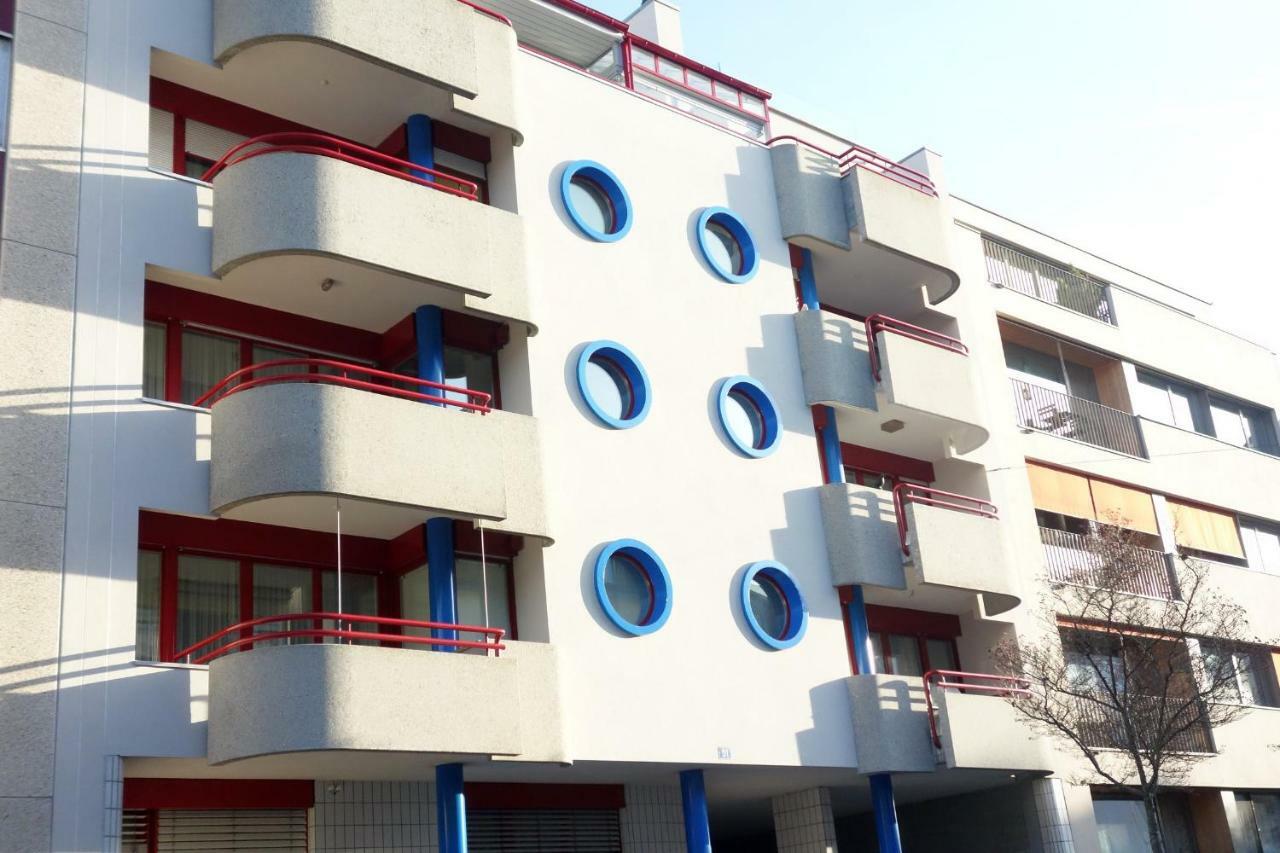Exclusive Central Apartment Basel Bagian luar foto