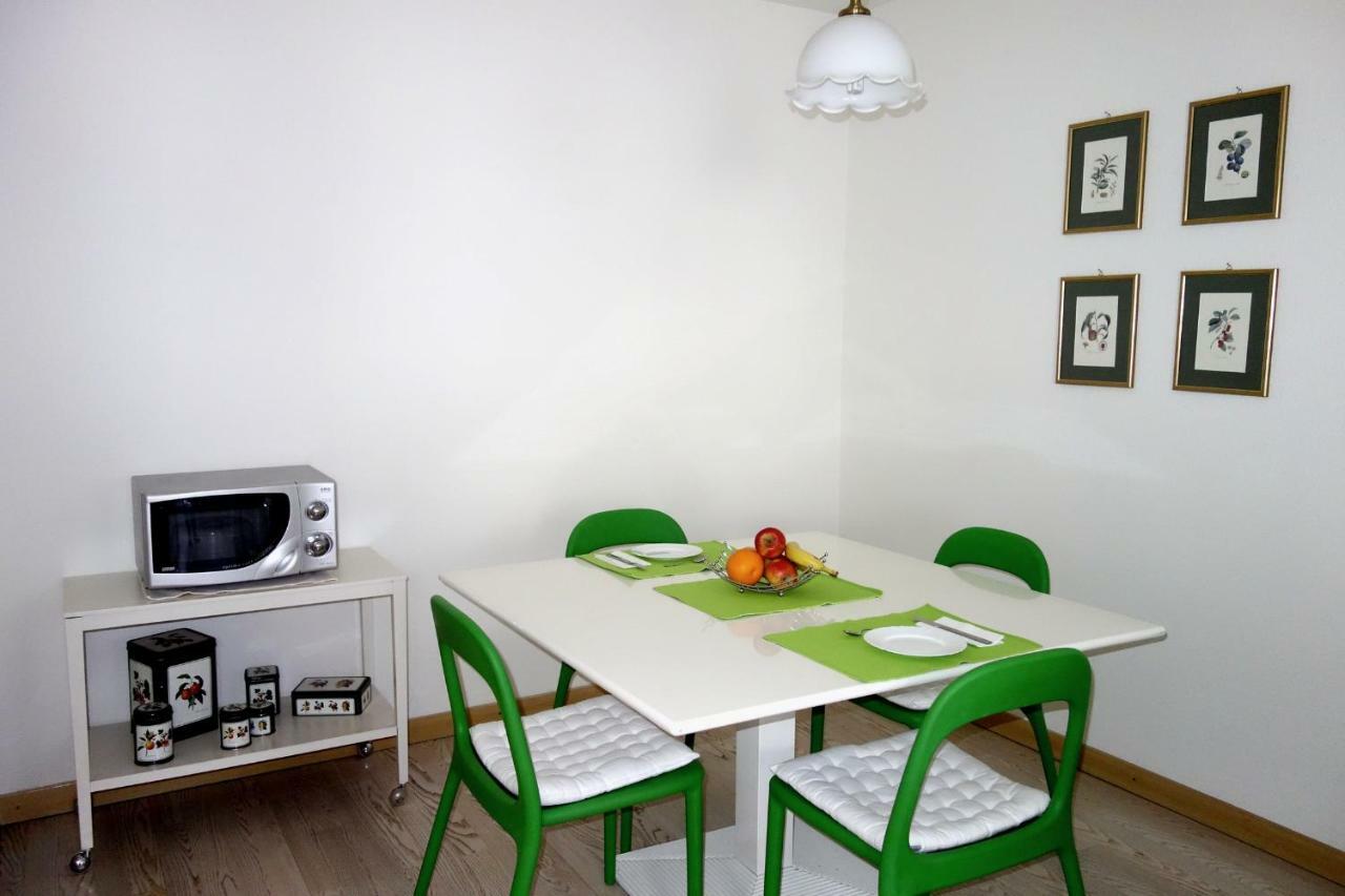 Exclusive Central Apartment Basel Bagian luar foto