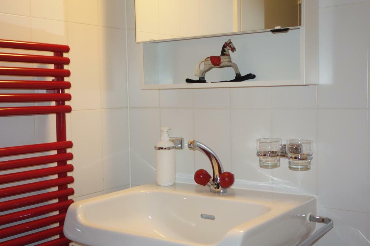 Exclusive Central Apartment Basel Bagian luar foto
